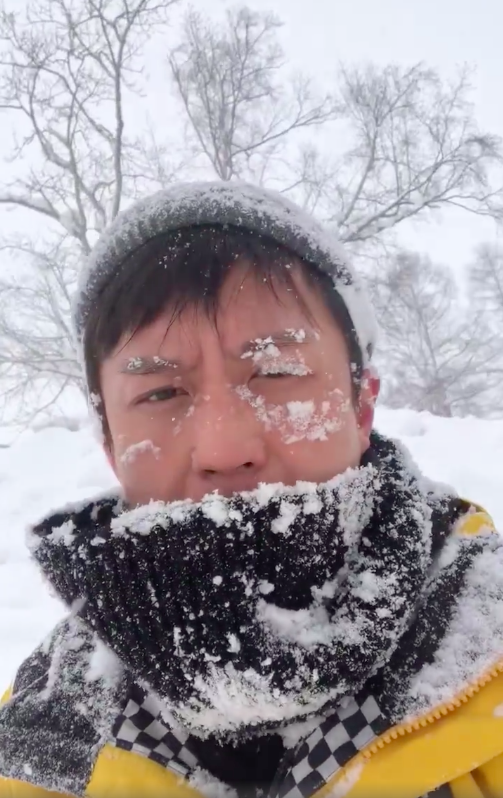 邓超埋雪后