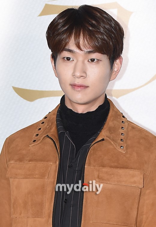 shinee温流写亲笔信性骚扰风波道歉称会时刻反省