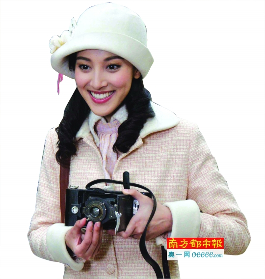 陈凯琳饰演女主角,一个有学识的Lady
