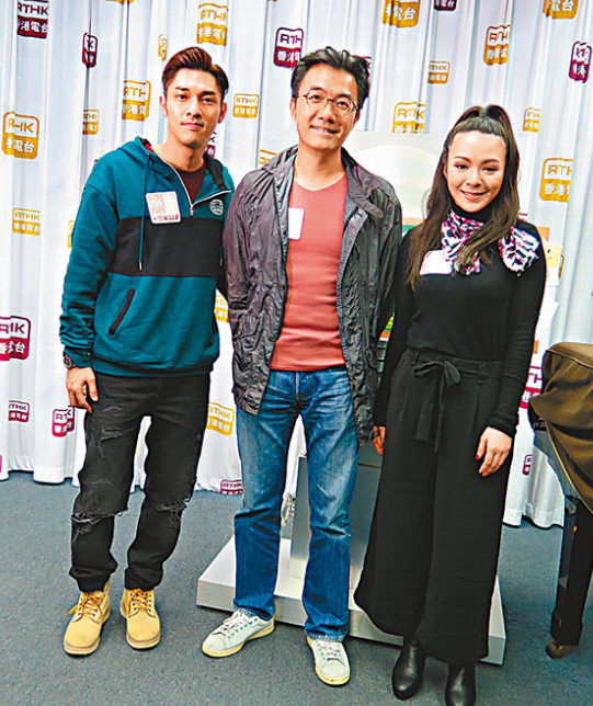 关楚耀(左)和JW(右)接受Ben Sir访问