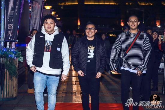 艾福杰尼与黄旭