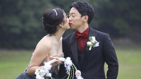 邹凯婚纱照_邹凯周捷婚纱照(2)
