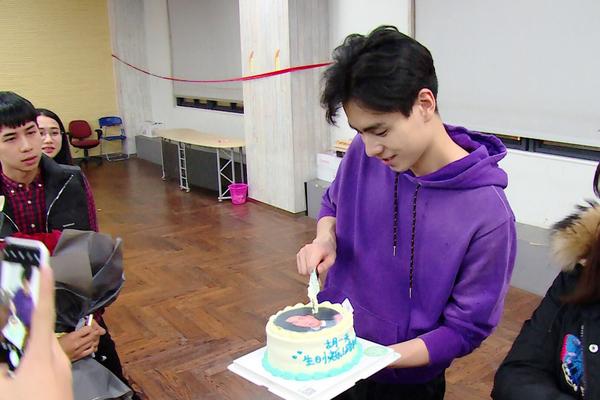 费德勒vs穆雷-乐鱼app(leyu)官方网站-乐鱼官网