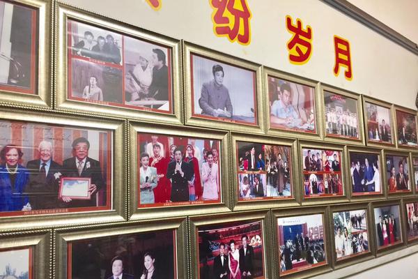 埃托奥近况-爱游戏app（中国）官方网站下载_ayx体育app下载