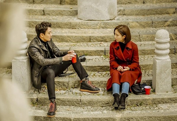 金来沅出道20年称一直心怀感激 《黑骑士》压