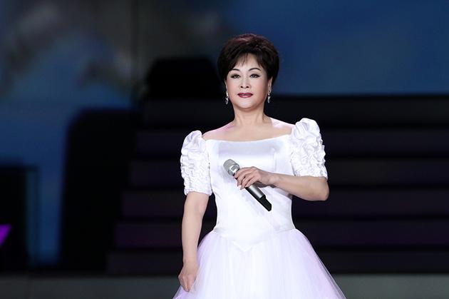 李谷一霍尊携新曲亮相湖南元宵会 别样火花引