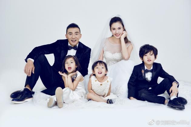 刘畊宏与妻子结婚十周年
