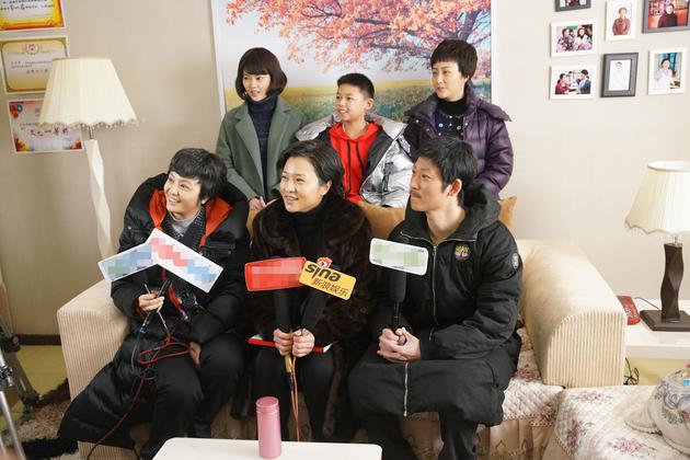 《姥姥的饺子馆》近日开放媒体探班。