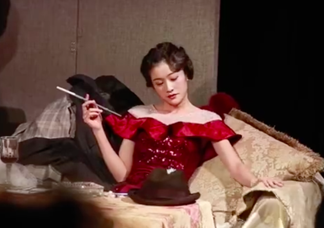 张雪迎中戏汇报演出演绎交际花陈白露