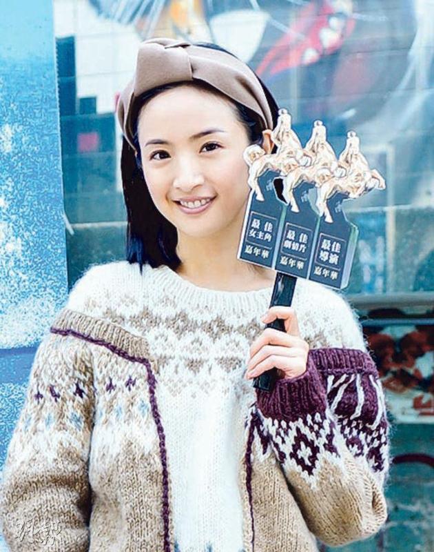 摄影师公开林依晨同场其他照片,可以看到她精神饱满不会显得很瘦。