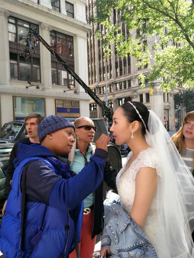 韩阿筎那《唐人街探案2》拍摄花絮 (2)