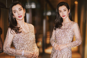 李冰冰长裙雍容华贵 轻咬下唇妩媚动人