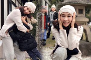 47岁黎姿带女儿游玩 被指脸僵疑微调