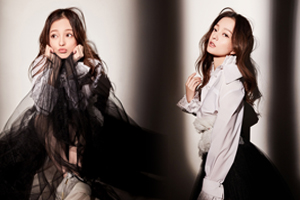 张韶涵裸妆出境活泼俏皮精灵感十足