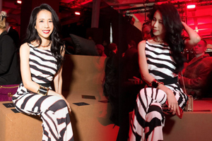 莫文蔚亮相时装周 身穿连体裤率性优雅