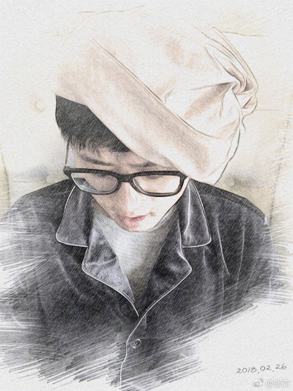 张杰头戴月子帽