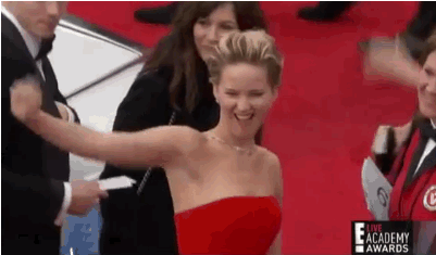 Jennifer Lawrence红毯摔跤女神