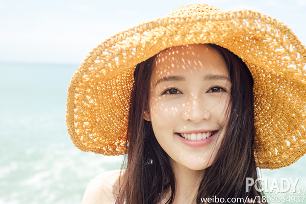 我大李沁一出 就把杨幂热巴从热搜榜挤走了