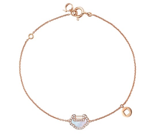 Petite Yu Yi 18K 玫瑰金钻石及珍珠母贝手链 RMB 10，600