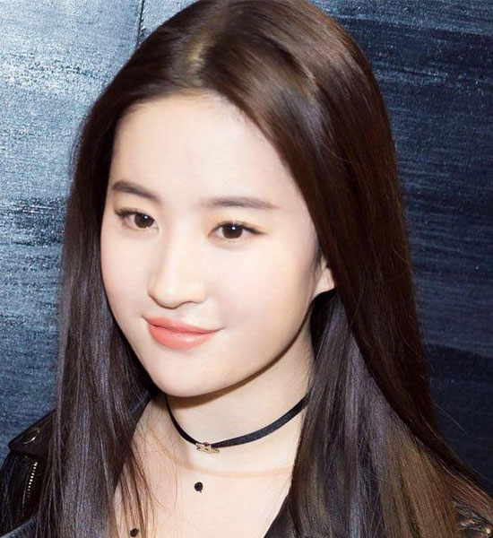 娜扎刘亦菲林允的“黑长直” 百搭又好看 视觉美图 图5