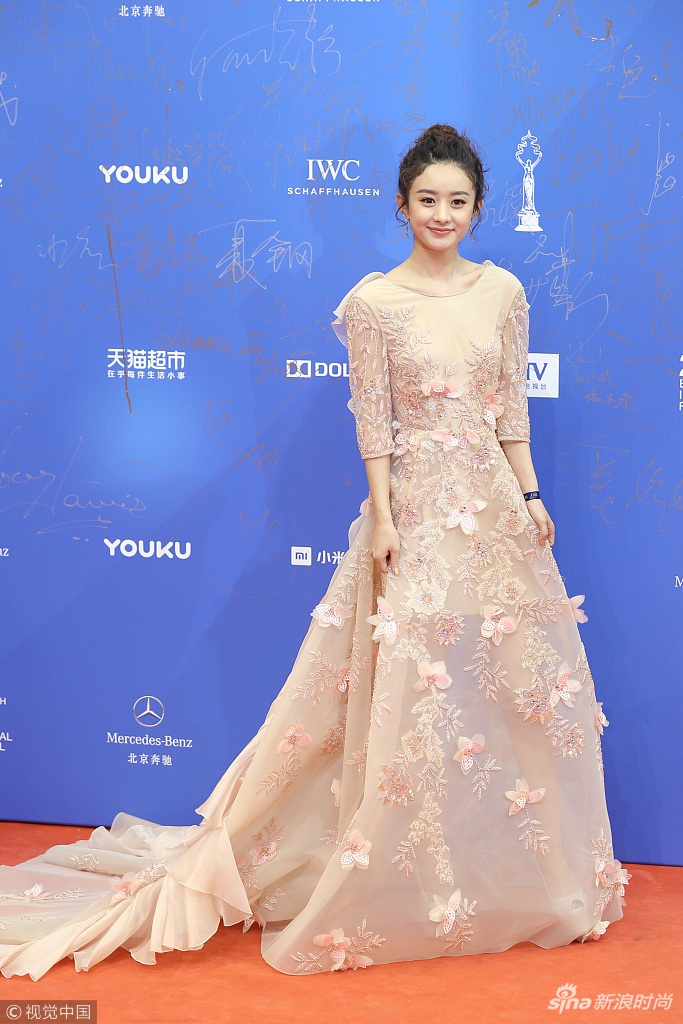 赵丽颖冯绍峰宣布婚讯 迫不及待脑补颖宝穿婚纱的幸福