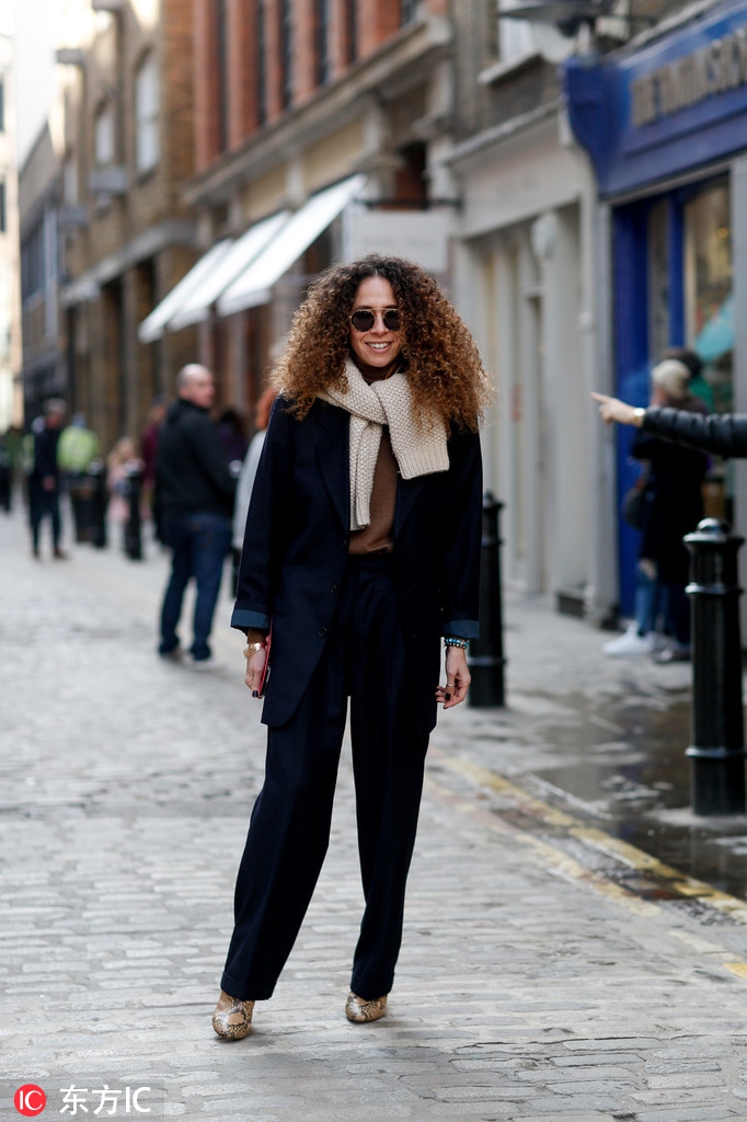 同款毛衣两件一起穿 -7Oy-hphsupy3858281.jpg