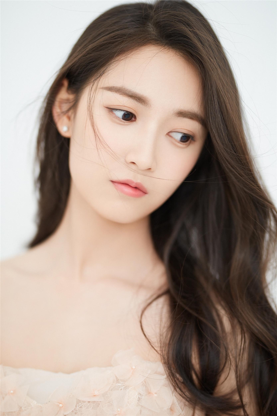 中国内地美女演员陈钰琪