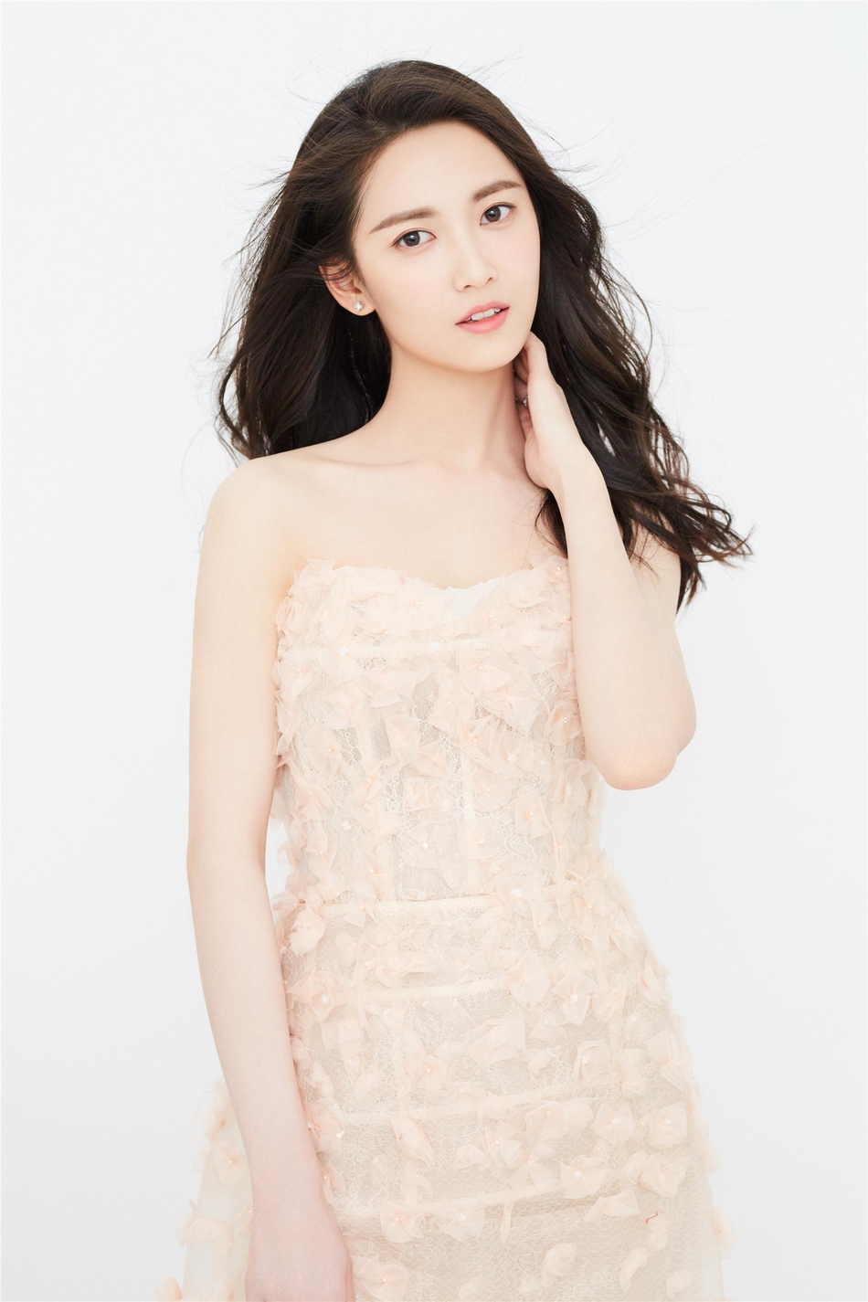 中国内地美女演员陈钰琪