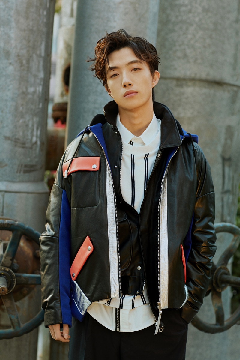 盐系酷少年 吕绍聪暖冬大片曝光气场全开近日