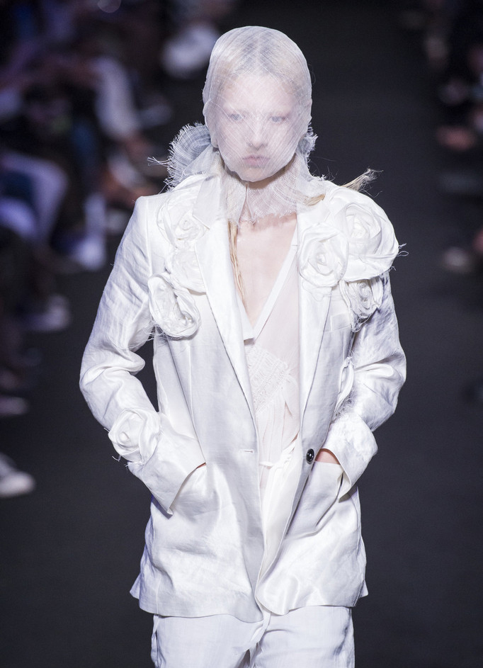 Ann Demeulemeester 2019巴黎春夏时装周秀场