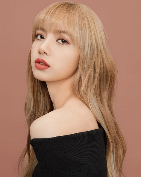 Lisa金发