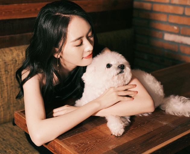 童瑶做客李佳琦直播间