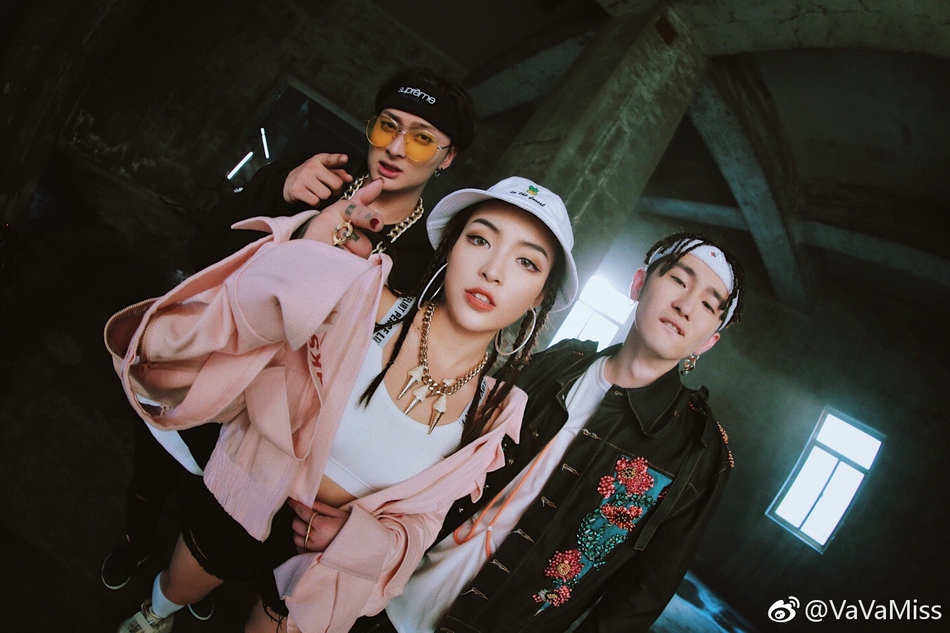 《中国有嘻哈》美女rapper 潘玮柏都称想和她联络