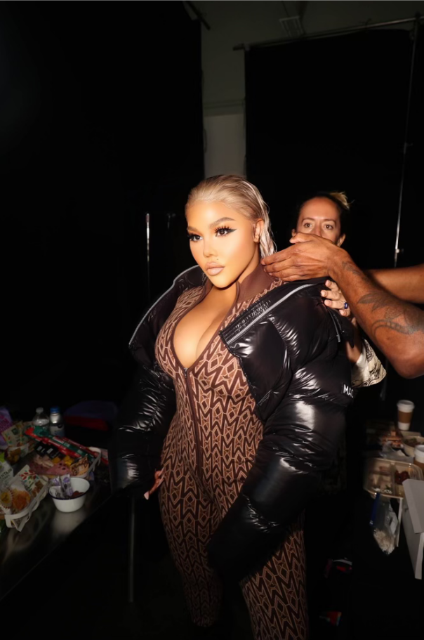 Lil'Kim為MACKAGE拍攝2022秋冬系列大片