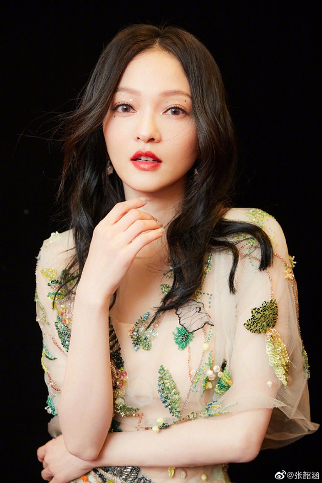 美颜社|出道20年 她们还是少女身材逆天童颜|张韶涵|杨丞琳|出道_新浪