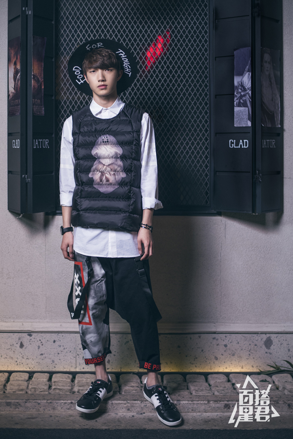 百搭星君:杠杠吕绍聪玩转帽子戏法