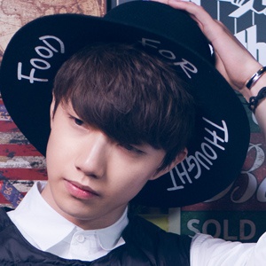 百搭星君:杠杠吕绍聪玩转帽子戏法