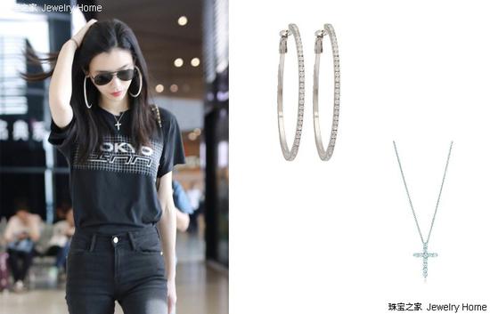 Tiffany&Co.蒂芙尼 十字架吊坠TIFFANY VICTORIA Graduated项链;Miu Miu缪缪 仿水晶耳饰 售价:RMB 2,850