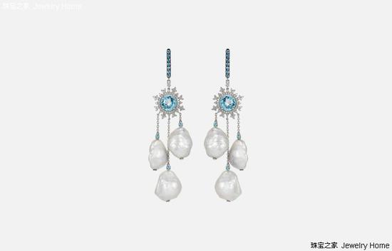 Nadine Aysoy Tsarina 耳环，18K白金，巴洛克珍珠，蓝色托帕石，钻石