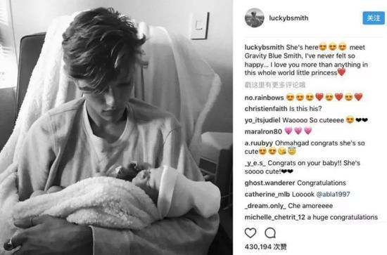 女儿出生后，Lucky Blue Smith减少了很多外出的工作，只为自己喜爱的秀坚守。