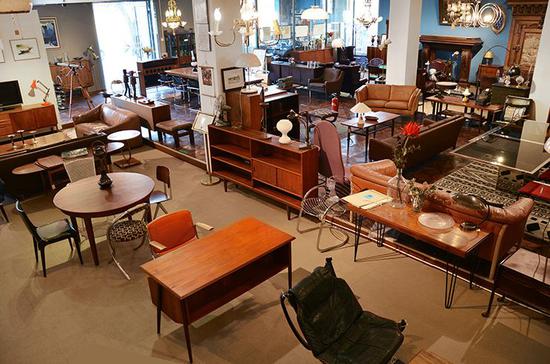 地址:北京市朝阳区高碑店古典家具街129-131号