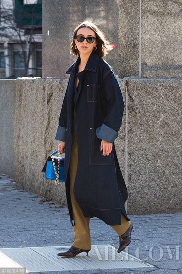 胖子适合穿风衣吗_胖子穿风衣搞笑图(3)