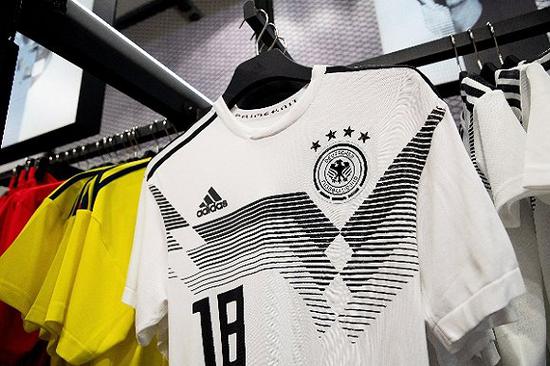带货劲旅德国队助阵 阿迪达斯世界杯球衣预创新高
