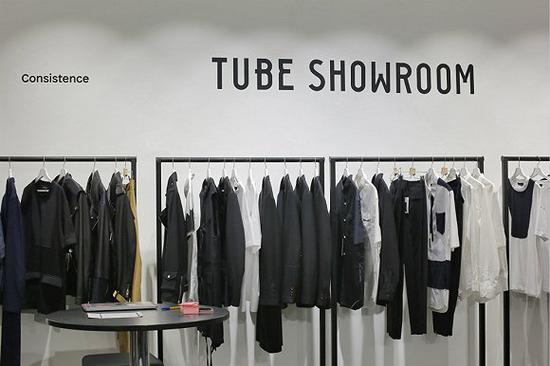 Consistence @ Tube showroom 来源：Tube showroom