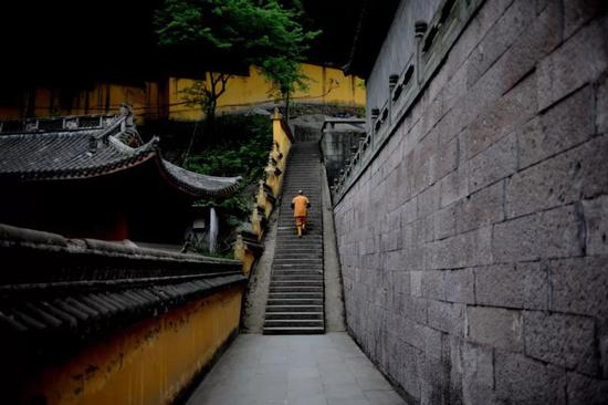 这里有“幽、雅、奇、险”的穿岩十九峰。