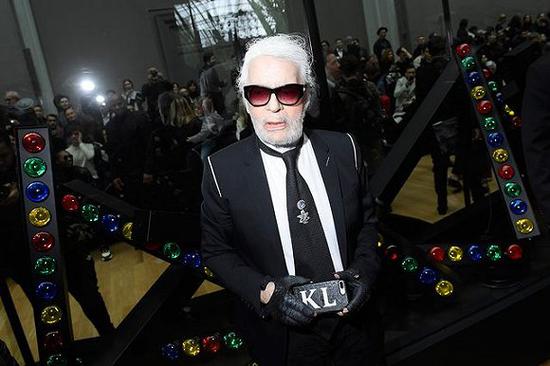 Karl Lagerfeld在Dior 2019秋冬男装秀上 图片来源：Getty Images