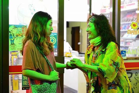 日本电影中为何总有一间便利店?