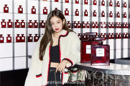 Jennie(图片来源于FashionModelStyle微博)
