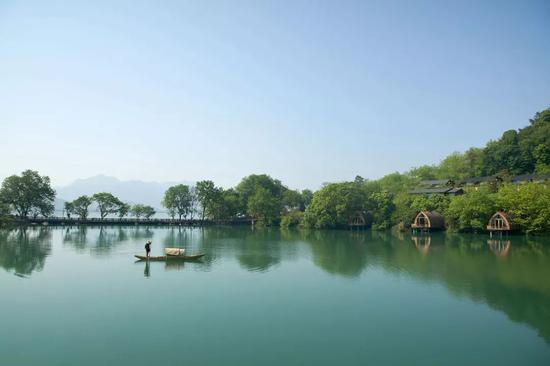 　船屋与堤岸关系