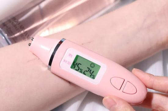 8组网红水乳大PK究竟谁会脱颖而出成为赢家? 8组网红水乳大PK究竟谁会脱颖而出成为赢家?